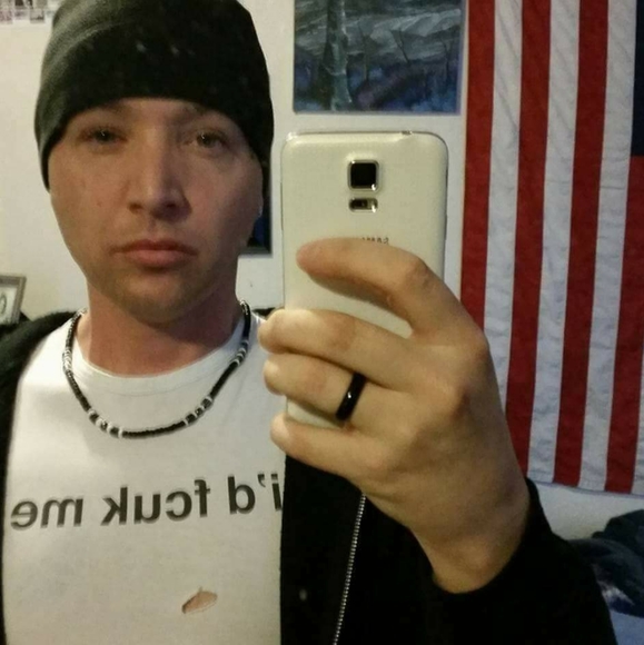 Meet your Posher, Cory Lane - Picture 4 of 8